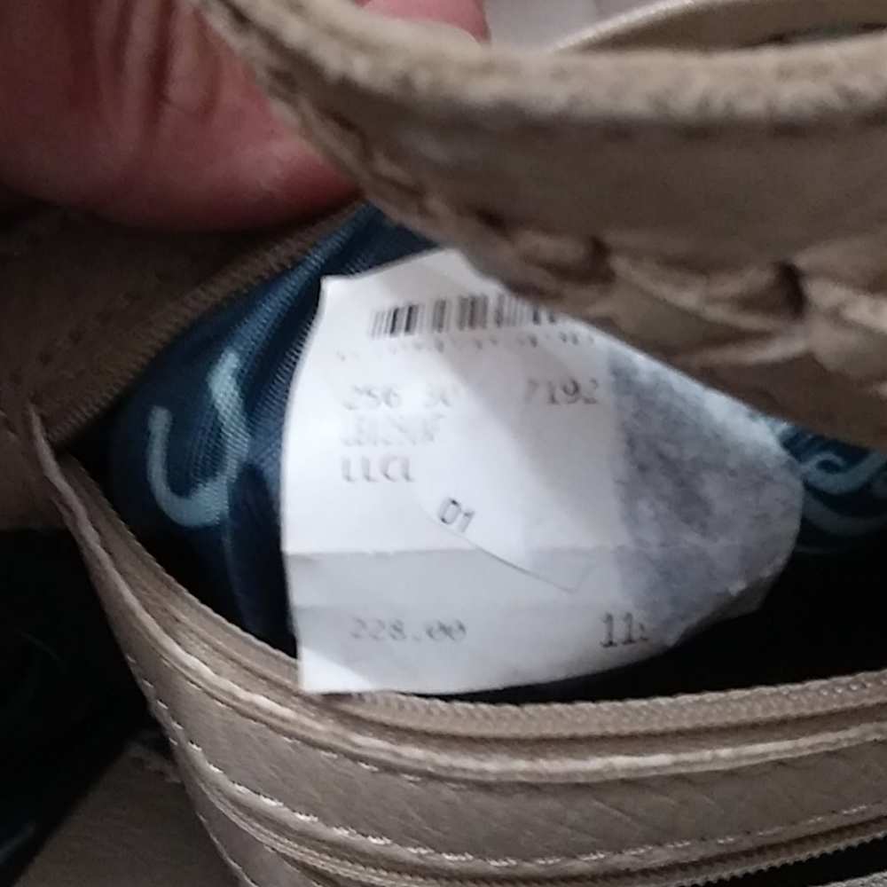 Purse - Picture 4 of 4